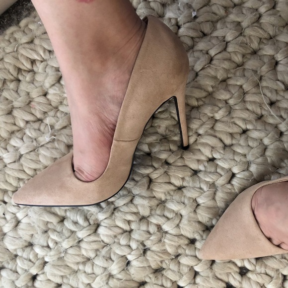 Nasty Gal Shoes - Suede Court Shoes